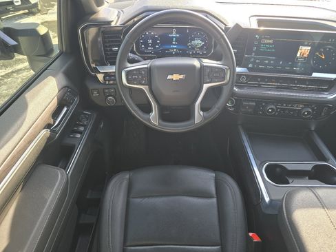 Used 2024 Chevrolet Silverado 2500 LTZ w/ LTZ Plus Package image 36