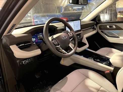 New 2026 Ford Explorer Platinum w/ LUX Leather Package AWD/4WD image 22