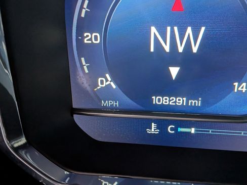 Used 2023 Chevrolet Silverado 1500 High Country image 25