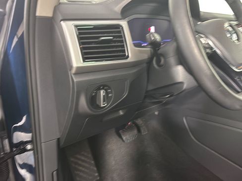 Used 2019 Volkswagen Atlas SEL AWD/4WD image 29