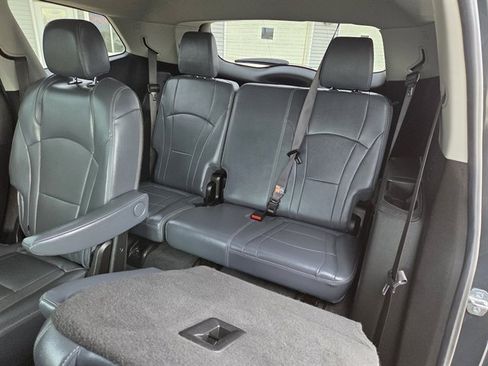 Used 2020 Buick Enclave Premium w/ Sun and Sites Package image 7