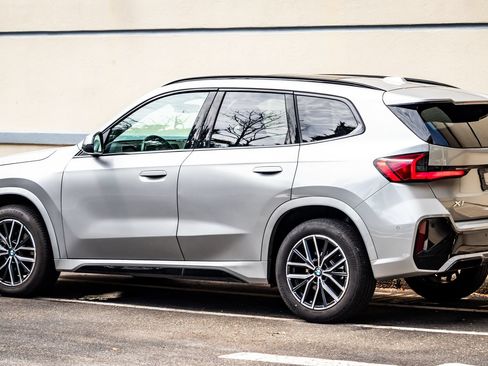 Used 2026 BMW X1 xDrive28i AWD/4WD image 4