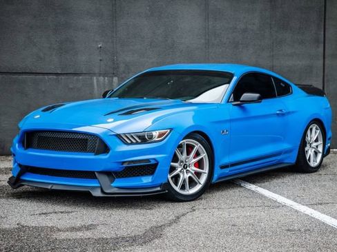 Used 2017 Ford Mustang GT Premium w/ Equipment Group 401A RWD image 34