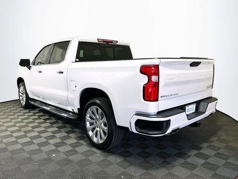 Used 2022 Chevrolet Silverado 1500 High Country w/ Technology Package image 6