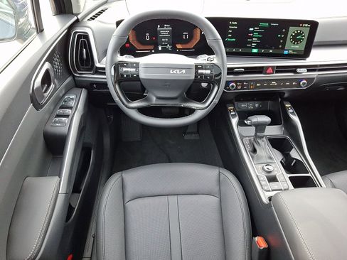 New 2026 Kia Sorento S w/ S Panoramic Sunroof Package image 7