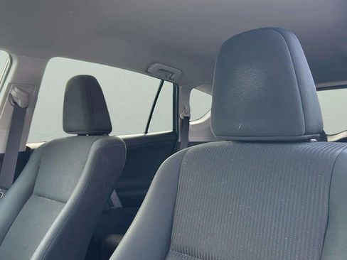 Used 2017 Toyota RAV4 LE image 16