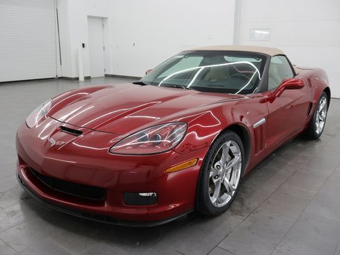 Used 2011 Chevrolet Corvette Grand Sport w/ Preferred Equipment Group RWD image 57