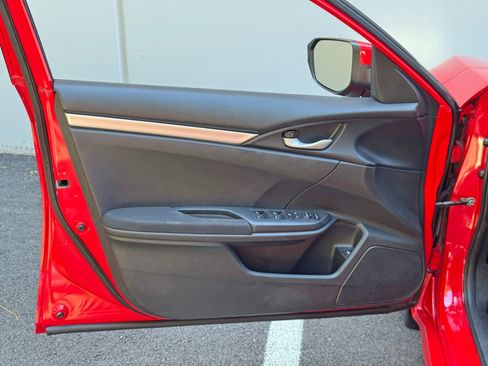 Used 2018 Honda Civic LX image 32