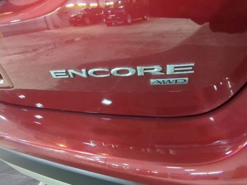 Used 2022 Buick Encore Preferred image 28