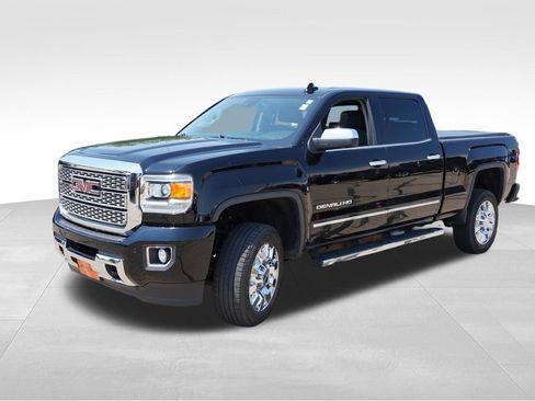 Used 2019 GMC Sierra 2500 Denali AWD/4WD image 11