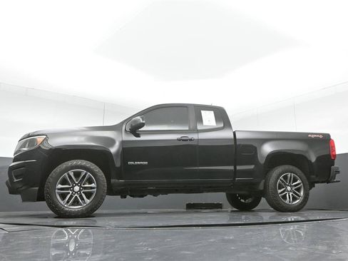 Used 2019 Chevrolet Colorado W/T w/ Custom Special Edition AWD/4WD image 35