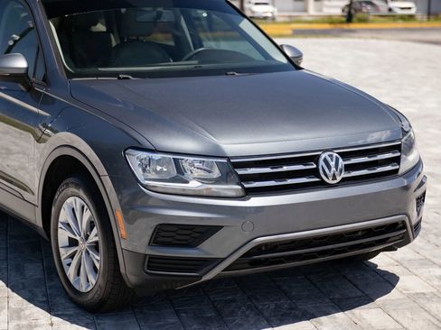 Used 2018 Volkswagen Tiguan S FWD image 3
