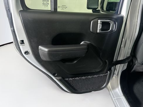 Used 2022 Jeep Wrangler Unlimited Sport AWD/4WD image 26