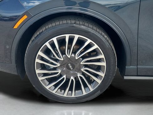 Used 2021 Lincoln Corsair Reserve w/ Equipment Group 201A AWD/4WD image 27