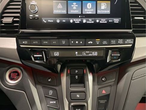 Used 2025 Honda Odyssey Sport-L image 29