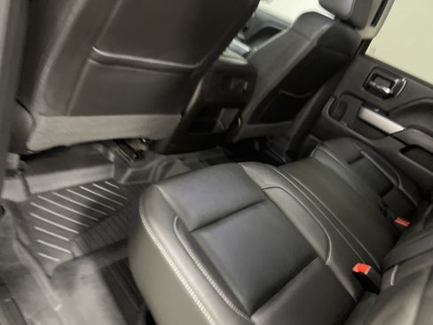 Used 2018 Chevrolet Silverado 1500 LTZ Z71 w/ Midnight Edition AWD/4WD image 17