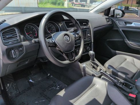 Used 2020 Volkswagen Golf 4-Door FWD image 35