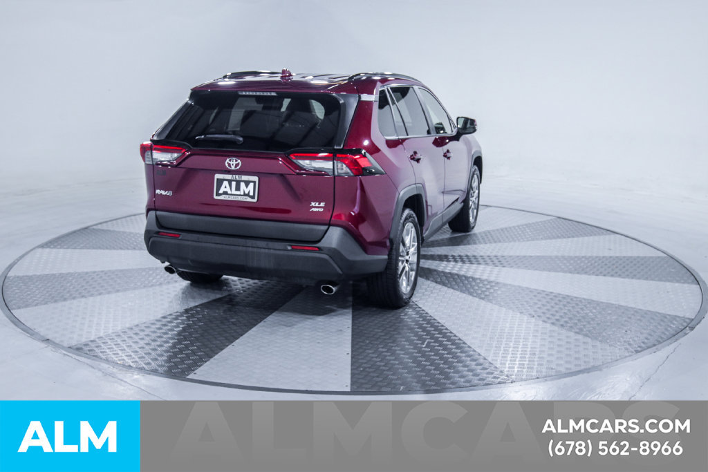 Used 2019 Toyota RAV4 XLE Premium w/ Advanced Technology Package AWD/4WD image 5