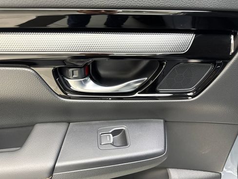 Used 2025 Honda CR-V Sport Touring image 37