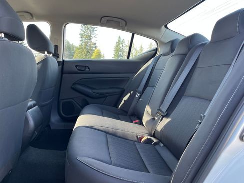 Used 2025 Nissan Altima 2.5 SV image 25