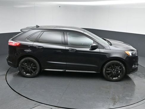 Certified 2021 Ford Edge ST-Line w/ Class II Trailer Tow Package image 48