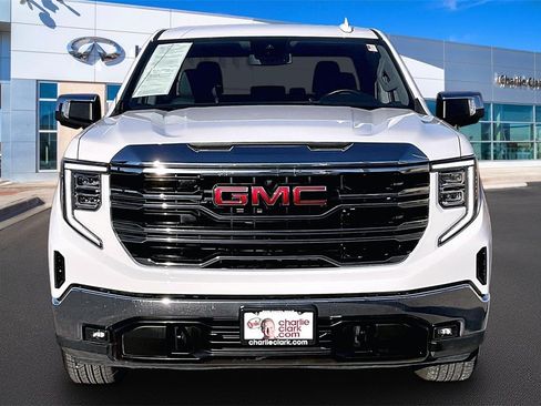 Used 2025 GMC Sierra 1500 SLT image 3