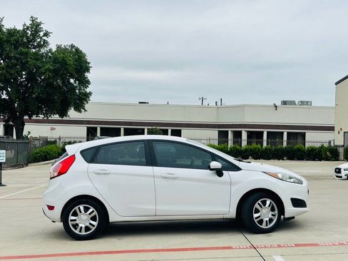 Used 2019 Ford Fiesta SE FWD image 11