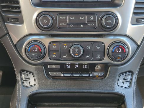 Used 2017 Chevrolet Suburban Premier RWD image 17