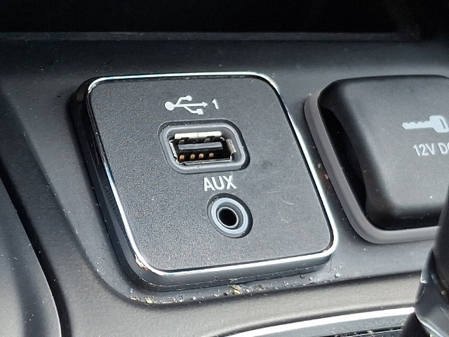 Used 2020 Jeep Cherokee Limited AWD/4WD image 26