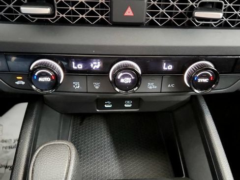 Used 2025 Honda Accord SE image 31