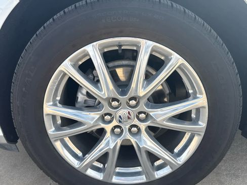 Used 2023 Buick Enclave Essence w/ Experience Buick Package image 14