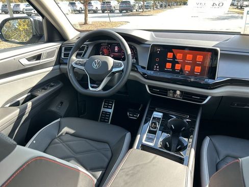New 2026 Volkswagen Atlas Peak Edition AWD/4WD image 9
