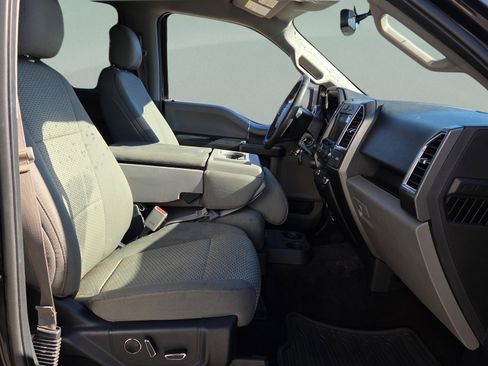 Used 2016 Ford F150 XLT w/ Equipment Group 302A Luxury image 18