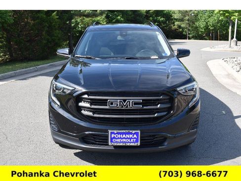 Used 2020 GMC Terrain SLE w/ Driver Convenience Package AWD/4WD image 2