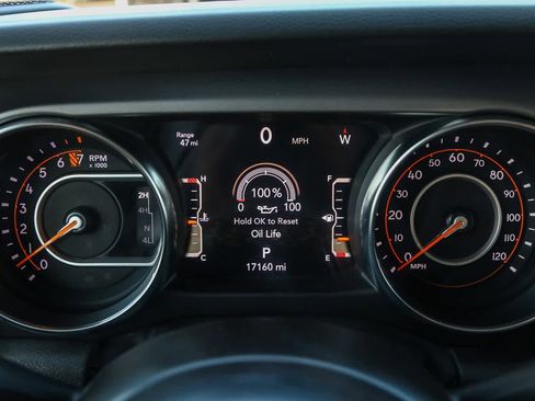 Used 2022 Jeep Gladiator Sport image 25