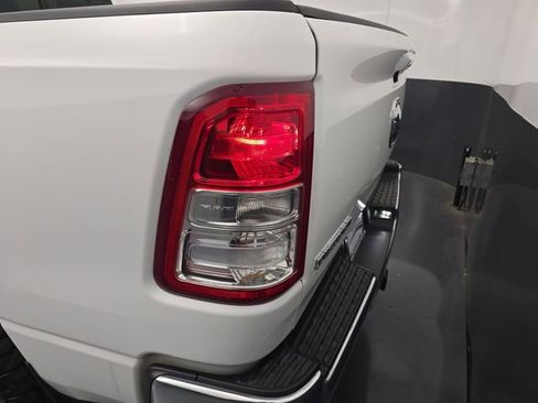 Used 2022 RAM 1500 Big Horn AWD/4WD image 17