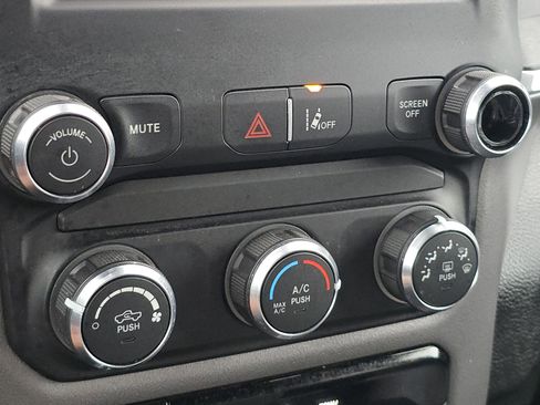 Used 2021 RAM 1500 Big Horn image 22