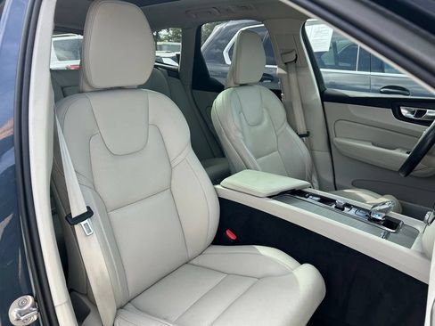 Used 2023 Volvo XC60 B5 Ultimate w/ Climate Package AWD/4WD image 42