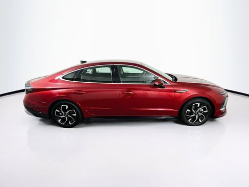 Used 2025 Hyundai Sonata SEL FWD image 10
