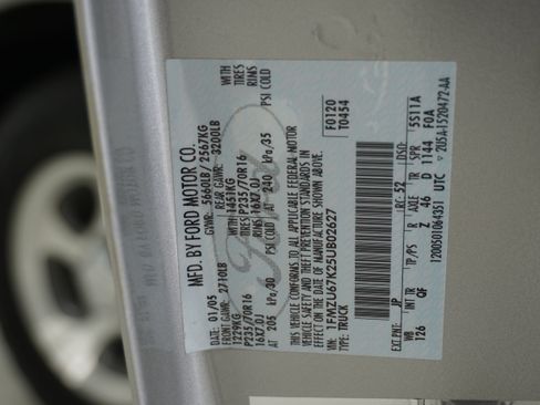 Used 2005 Ford Explorer Sport Trac Adrenalin image 27