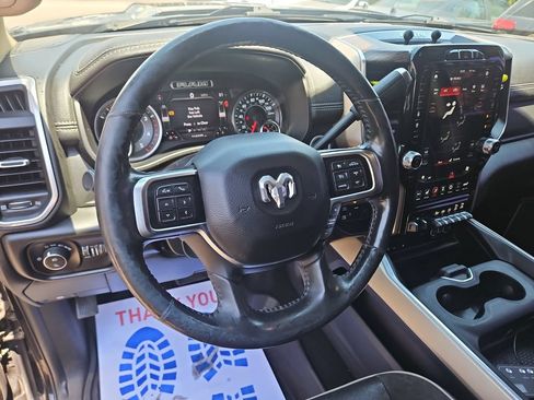 Used 2019 RAM 3500 Laramie AWD/4WD image 13