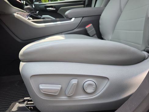 New 2026 Toyota Highlander XLE AWD/4WD image 26