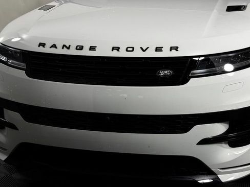 New 2026 Land Rover Range Rover Sport Dynamic SE AWD/4WD image 12