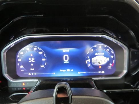 New 2026 Chevrolet Silverado 1500 High Country w/ Technology Package AWD/4WD image 23