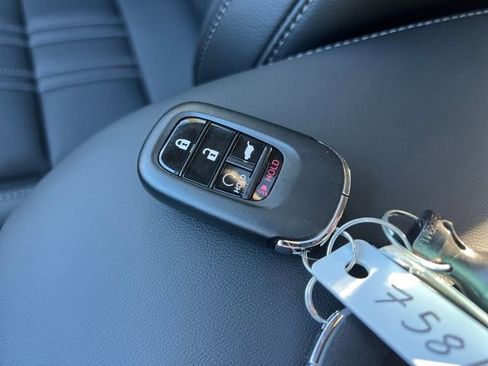 New 2026 Honda HR-V EX-L image 30