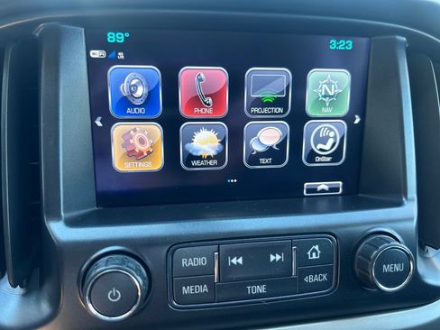 Used 2017 Chevrolet Colorado Z71 AWD/4WD image 21