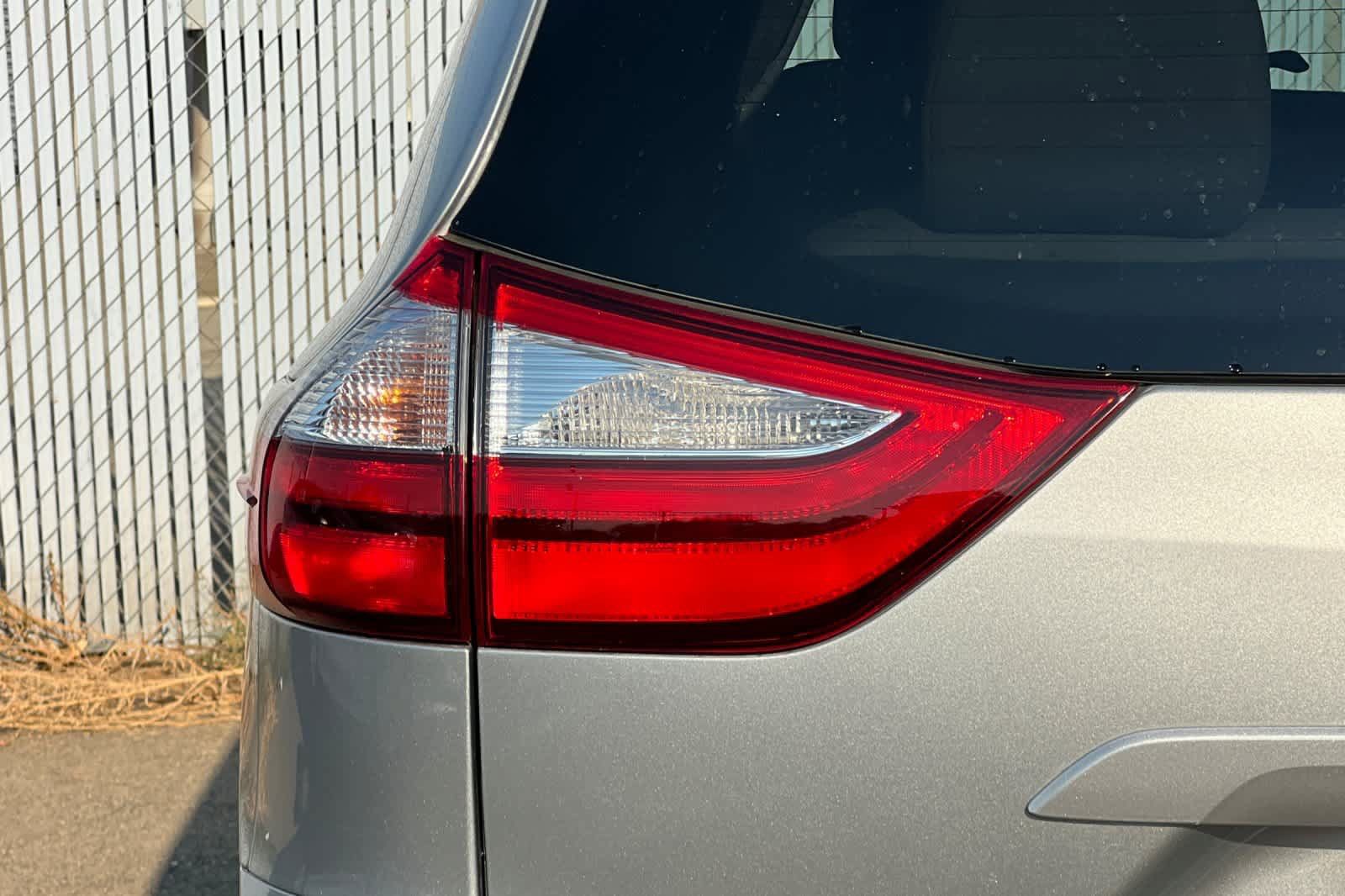 Used 2019 Toyota Sienna XLE w/ XLE Navigation Package FWD image 23