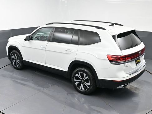 Used 2024 Volkswagen Atlas SE image 47