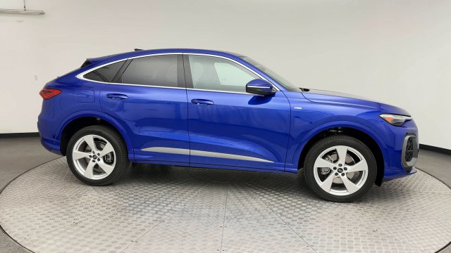 Used 2025 Audi Q5 Premium Plus AWD/4WD image 9