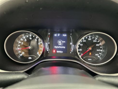 Used 2021 Jeep Compass Latitude w/ Sun and Sound Group AWD/4WD image 13